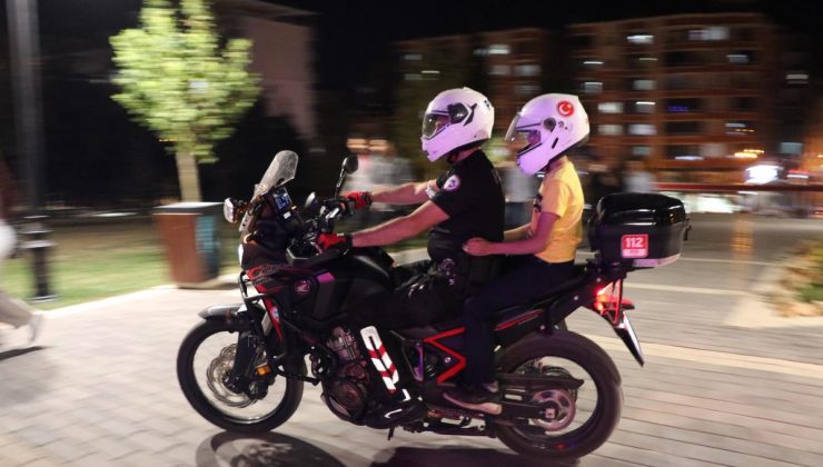 Siirt’te Polis Ekipleri Çocukları Motosikletle Gezdirdi