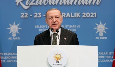 Erdoğan, Kırgızistan Cumhurbaşkanı Caparov ile telefonda görüştü