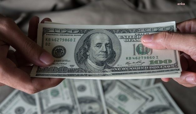 SON DAKİKA | Dolar kuru sert yükseldi: 15 lirayı geçti!
