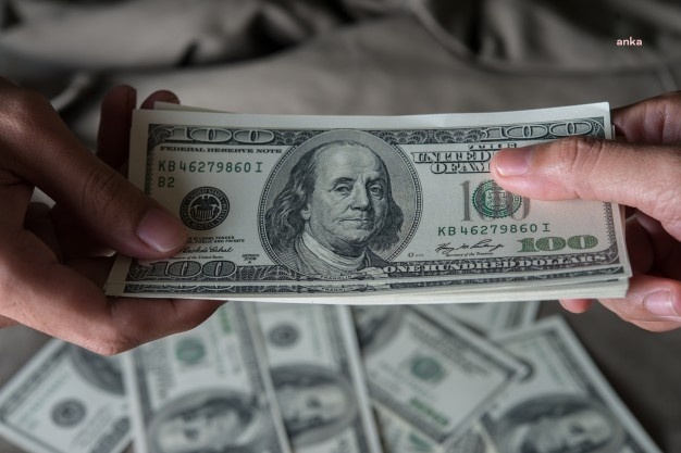 SON DAKİKA | Dolar kuru sert yükseldi: 15 lirayı geçti!