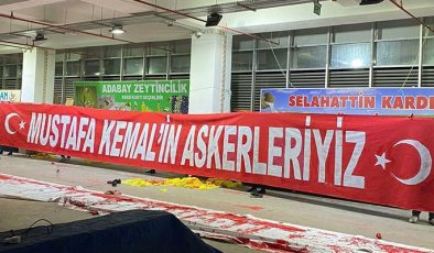 ‘Mustafa Kemal’in Askerleriyiz’ Pankartına TFF’den Yasak: Stada Sokulmadı