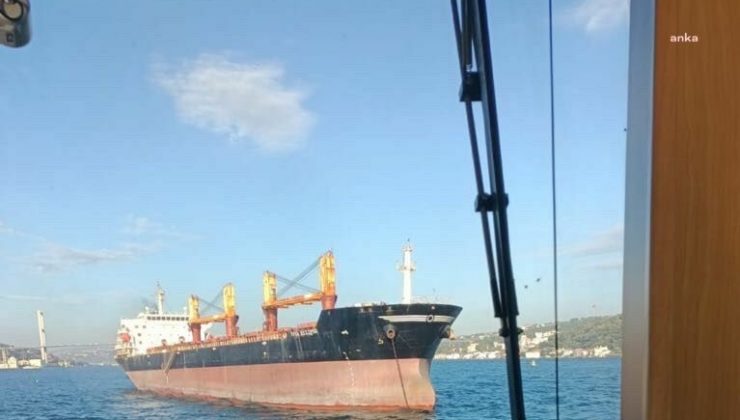 İstanbul Boğazı Dümeni Kitlenen Gemi Nedeniyle Trafiğe Kapatıldı