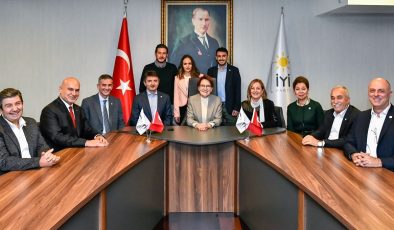 Meral Akşener’den Cumhurbaşkanı Erdoğan’a Fotoğraflı Yanıt.