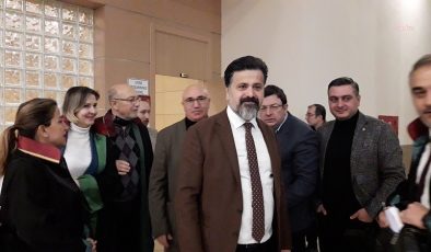 Kemal Kılıçdaroğlu’nun Avukatı Celal Çelik’in “cumhurbaşkanına hakaret” suçundan yargılandığı dava ertelendi