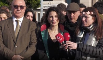 Boğaziçi Üniversitesi Öğrencileri Hakkında Verilen Hapis Cezasına, Adliye Önünde Tepki: “Hâkim Cebinden Çıkarttığı Bir Kararla Bugün Ceza Verdi”