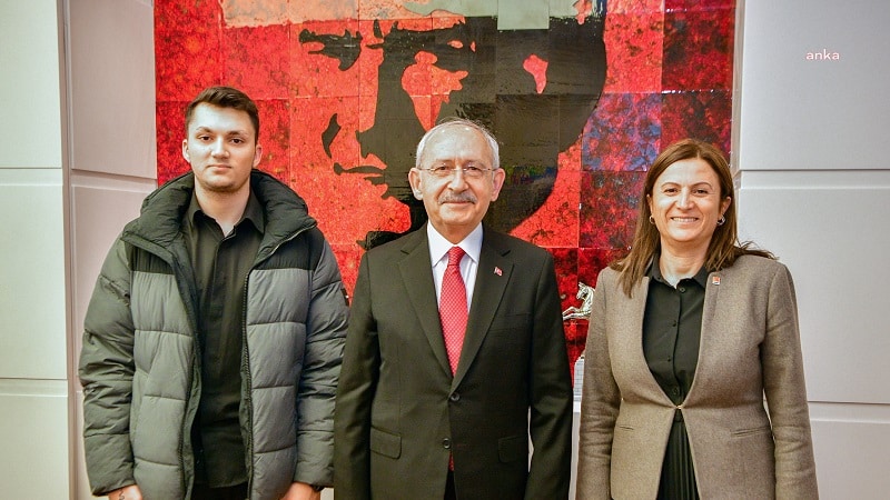 Kemal Kılıçdaroğlu, Tahir Elçi’nin Eşi Türkan Elçi ve Oğlu Arda Elçi ile Görüştü
