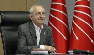 Kemal Kılıçdaroğlu: “Bay Kemal sözü veriyorum. 15 Mayıs’ta göreve gelir gelmez, çay fiyatı en az 15 TL olacak.”