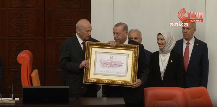 Cumhurbaşkanı Erdoğan yemin edip resmen göreve başladı! Gözler Kabine’de