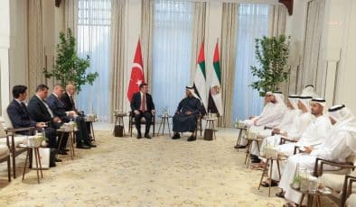 Cumhurbaşkanı Yardımcısı Yılmaz ile Bakan Mehmet Şimşek Birleşik Arap Emirlikleri’nde