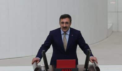 Cumhurbaşkanı Yardımcısı Cevdet Yılmaz: “Türkiye toplam borçlarda avantajlı bir konumdadır”