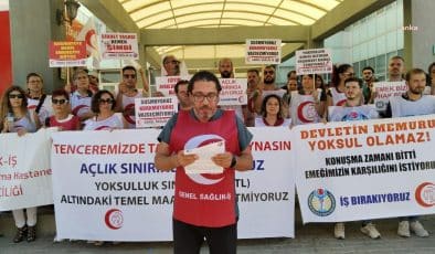 Genel Sağlık-İş Sendikası’na Üye Sağlık Çalışanları, İzmir’de İş Bıraktı