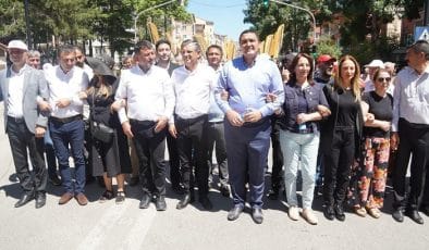 Sivas Katliamının 30. yıl dönümü, CHP Grup Başkanı Özgür Özel ve CHP Milletvekilleri, Madımak Oteli’nin önünde