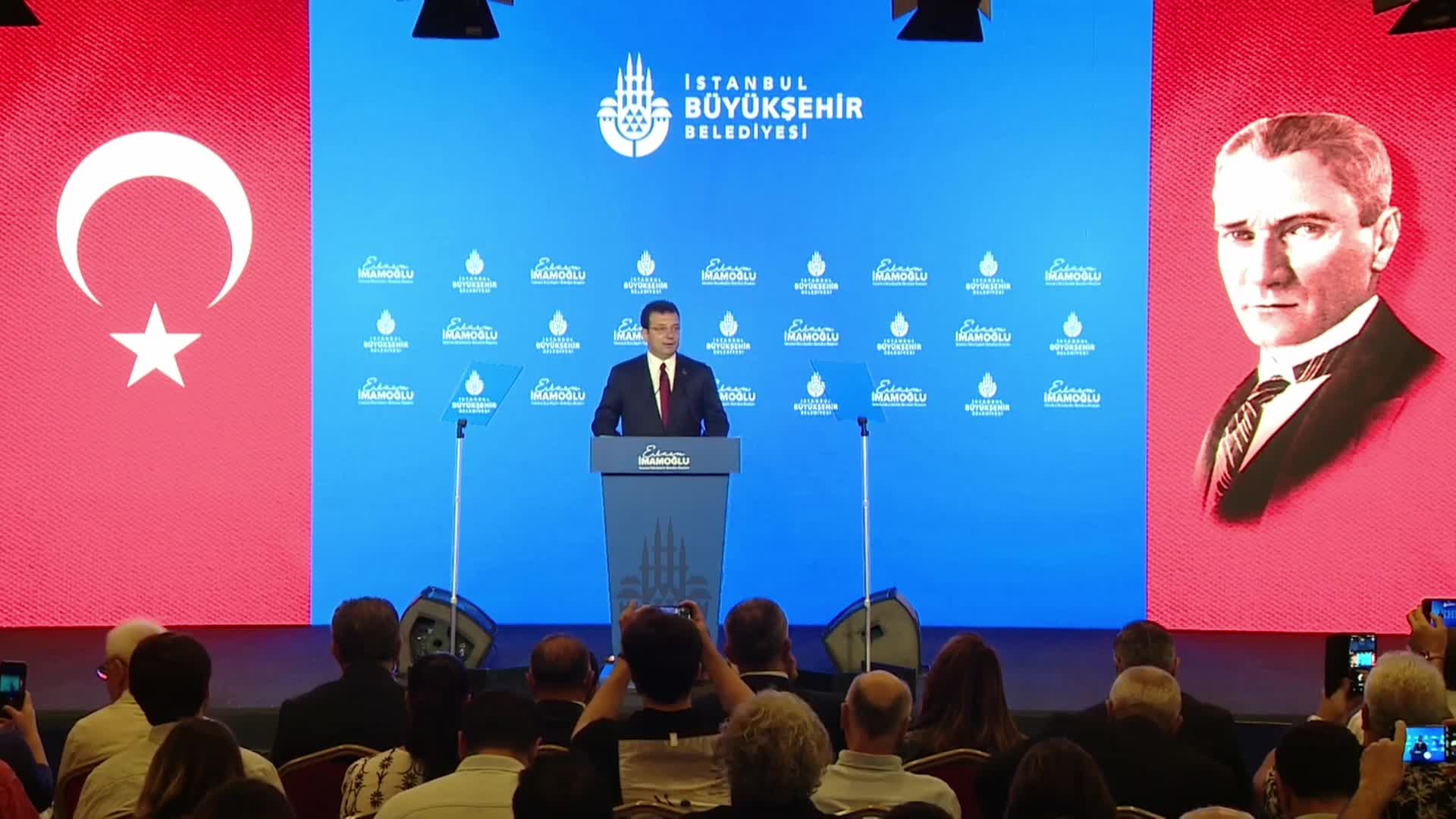 CHP’de değişim rüzgarı kısa sürdü: Ekrem İmamoğlu İBB adaylığına yeniden göz kırptı