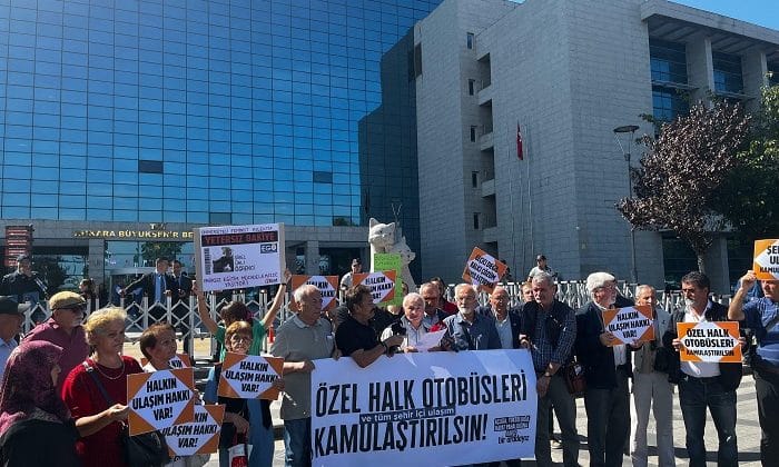 Ankaralılar, özel halk otobüslerinin kamulaştırılması için eylem yaptı