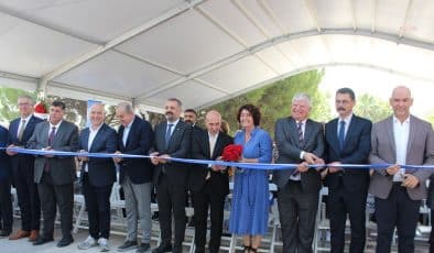 İzmir’de 11 yıldır âtıl olan Şaşal Su Fabrikası hizmete açıldı.