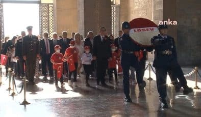 LÖSEV, Anıtkabir’i Ziyaret Ederek Atatürk’e Saygı Sundu