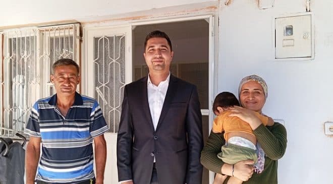 Parası olmadığı için iki yıldır çocuğunu tedavi ettiremeyen aileye Kemal Kılıçdaroğlu sahip çıktı.