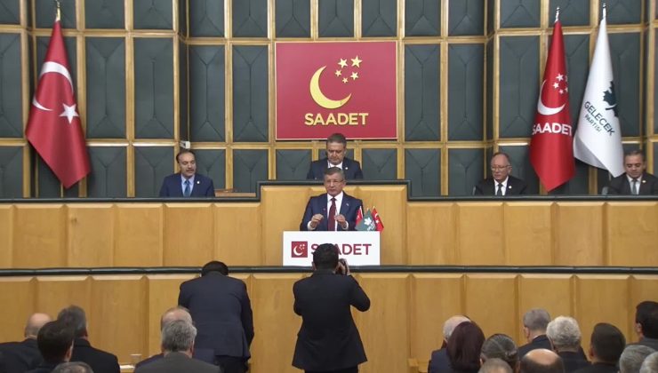 Ahmet Davutoğlu: “Birileri Sayın Erdoğan’ı 50 artı 1 konusunda aldatmış.