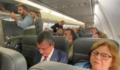 CHP Genel Başkanı Özgür Özel, tarifeli uçakla Ankara’dan KKTC’ye gitti.