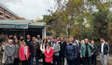 Ücretli öğretmenler, farklı illerden Ankara’ya Milli Eğitim Bakanlığı önüne gelerek atama talep etti.