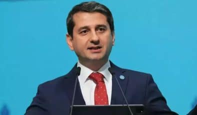 CHP ile işbirliğini savunan İbrahim Özkan, Meral Akşener’in talebi üzerine İYİ Parti’den istifa etti