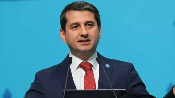 CHP ile işbirliğini savunan İbrahim Özkan, Meral Akşener’in talebi üzerine İYİ Parti’den istifa etti