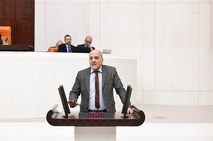 TİP İstanbul Milletvekili Ahmet Şık: ‘Yoksul ailelerin omuzlarındaki tabutların sorumluluğu hepimizin üzerinde’