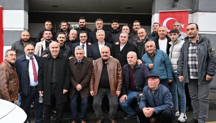 Mansur Yavaş, Ankara’nın Çeşitli Semtlerinde Çalışan Taksicilerle Bir Araya Geldi