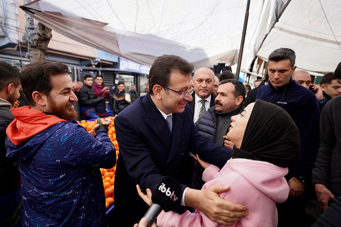 Ekrem İmamoğlu, Sultangazi’de esnaf ziyareti yaptı. Ziyaret sırasında bir esnaf, İmamoğlu’na “Sütlerimiz geliyor Başkanım.