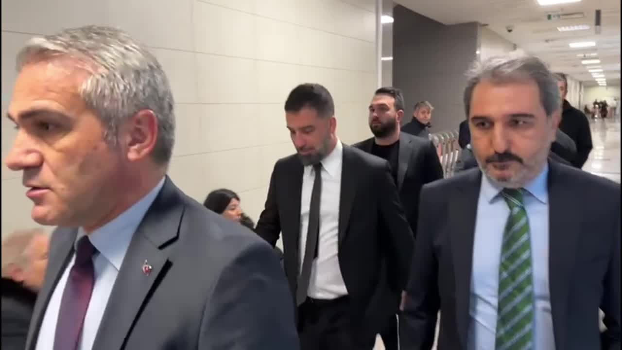 “Yüksek Kârlı Gizli Fon” Davasında, Futbolcuları Dolandırdığı İddasıyla Banka Müdürü Seçil Erzan’ın yargınlandığı dava devam ediyor