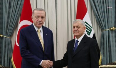 Cumhurbaşkanı Erdoğan, resmi ziyarette bulunduğu Bağdat’ta Irak Cumhurbaşkanı Abdullatif Reşid ile görüştü.