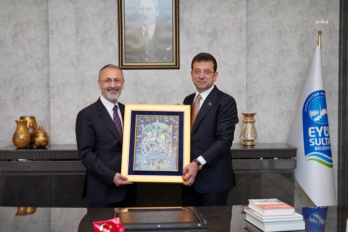 Eyüpsultan Belediye Başkanı Özmen’i ziyaret eden Ekrem İmamoğlu: “Hizmet farkı yaratmamız lazım.”