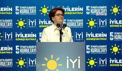 İYİ Parti Genel Başkanı Meral Akşener, veda etti