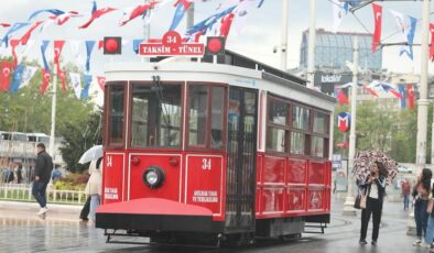 İstanbul Büyükşehir Belediyesi duyurdu: İstiklal Caddesi’ne bataryalı tramvay geliyor!