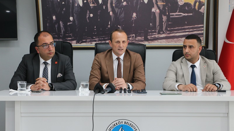 Yalova Çiftlikköy Belediyesi, AKP’den 322 milyon lira borç devraldı.