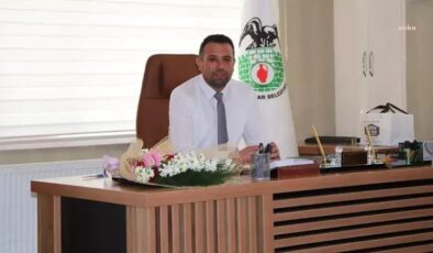 Yeniden Refah Partisi’nden belediye başkanı seçilen Ali Öztoklu partisinden istifa ettiğini açıkladı