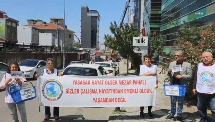 Emekliler TÜİK binası önünden seslendi: ”Artık geçinemiyoruz, yaşayamıyoruz”