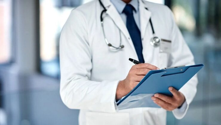 Aile hekimleri doktorluk yapamıyor, sürekli evrak dolduruyor, evrak gecikince ceza kapıda bekliyor