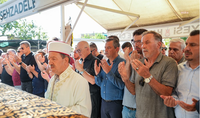 CHP Lideri Özgür Özel, MHP’li Mehmet Güzgülü’nün cenaze törenine katıldı