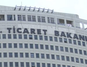 Çin’den getirtilecek otomobillere ilave gümrük vergisi kararı