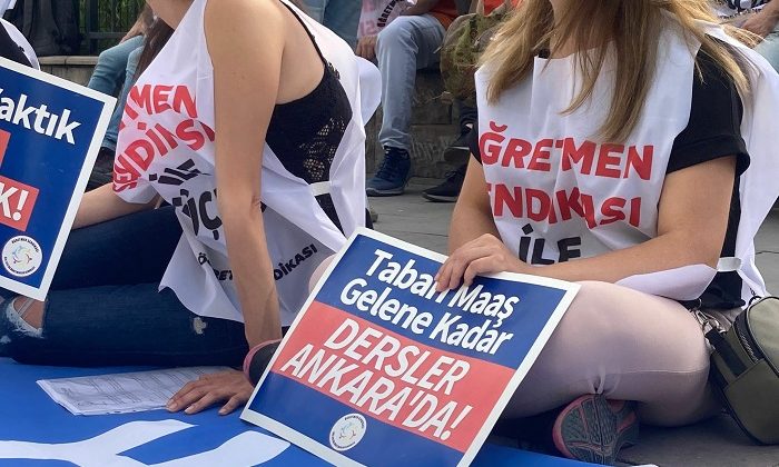Özel sektör öğretmenleri TBMM önünde 19 gündür nöbette: “Mücadele dersini öğretmenler verecek”