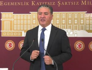 CHP’li Murat Emir: “AKP örgütlerinde hazır olan listelerle öğretmenler alınmaya devam edecek”