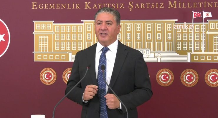 CHP’li Murat Emir: “AKP örgütlerinde hazır olan listelerle öğretmenler alınmaya devam edecek”