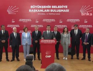 CHP’li büyükşehir belediye başkanları İstanbul’da bir araya geldi.