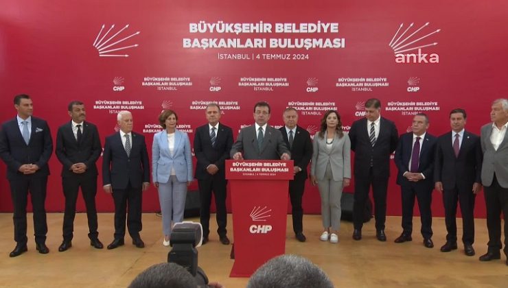 CHP’li büyükşehir belediye başkanları İstanbul’da bir araya geldi.