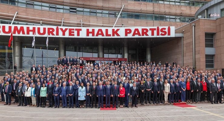 CHP’li belediyelerde “Emekli Halk Kart” uygulaması için tarih belli oldu