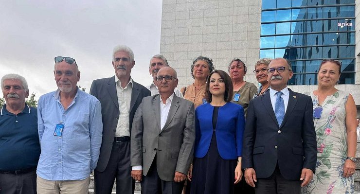 Emekliler, taleplerini 100 bin imzayla TBMM’ye iletti: “Emeklilerin sorunlarına çözüm üretin”