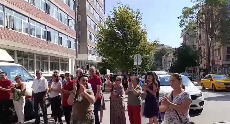 SGK Emekçilerinin öfkesi yollara taştı: Servis hakkımızı alıncaya dek buradayız