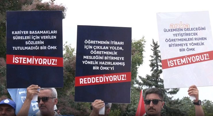 Hürriyetçi Eğitim Sen’den Öğretmenlik Meslek Kanunu protestosu