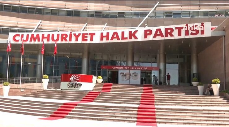 Abdurrahman Dilipak’ın ‘Özgür Özel Silahla Vurulmuş’ İddiasına CHP’den Yanıt